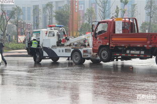 大安區(qū)2014年度道路危險(xiǎn)貨物運(yùn)輸暨校車安全事故應(yīng)急演練紀(jì)實(shí) 強(qiáng)化安全防線，守護(hù)生命之路
